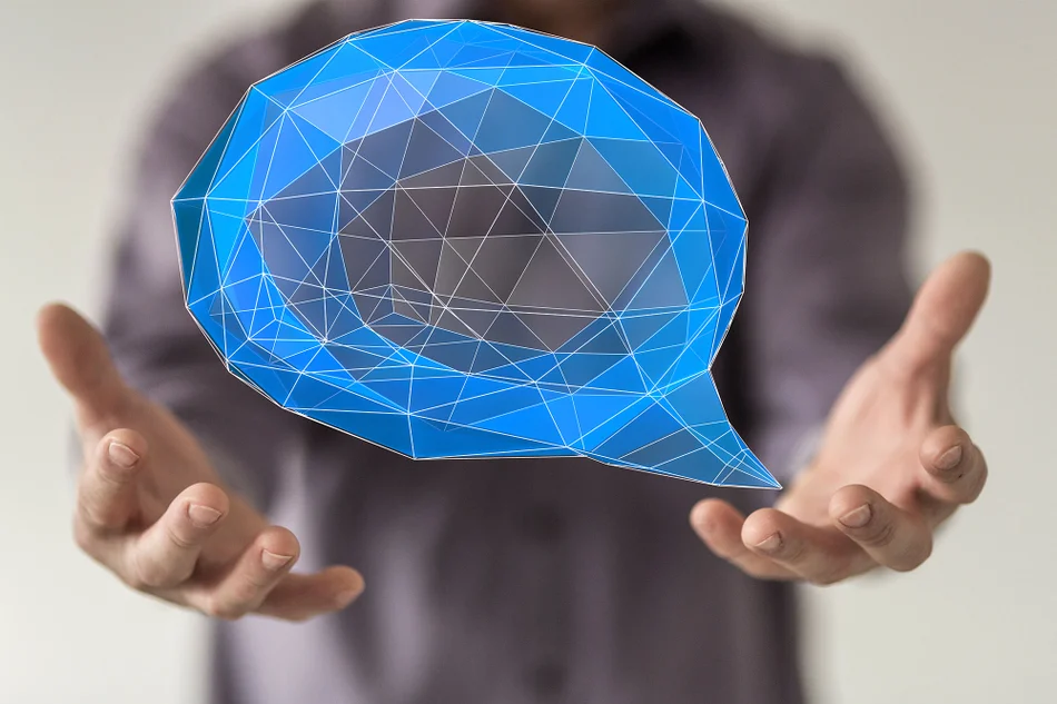 виртуальный мозг в руках человека