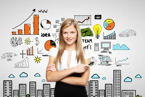 Девушка маркетолог стоит с ручкой на фоне графиков